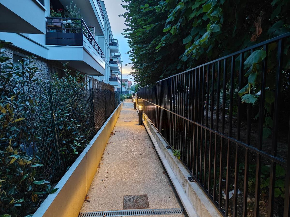 L'Eden Familial - Cosy T3 Proche Disneyland Avec Jardin Vaires-sur-Marne Экстерьер фото